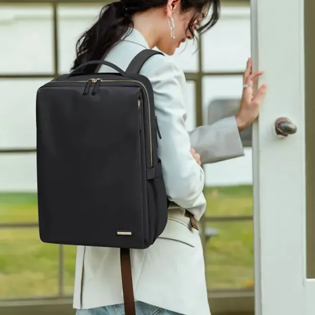 Lecoinpochette Ourja sac à dos ordinateur femme