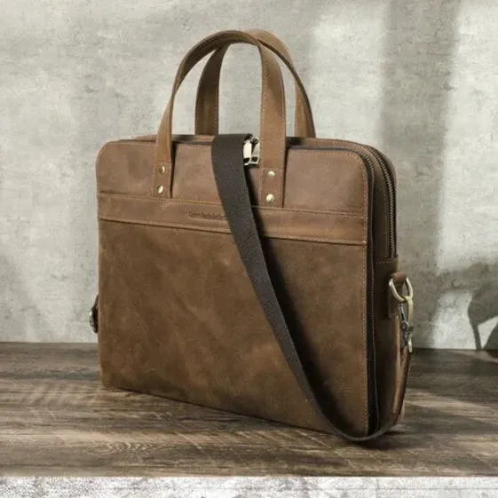 Lecoinpochette Francfort sacoche ordinateur 14 pouces cuir