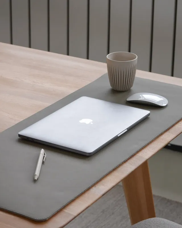 Made Out Of RAY tapis de bureau grand format