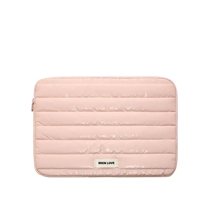 Lecoinpochette Silver housse ordinateur matelassée argentée